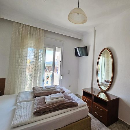 Leonidas Apartments Néa Péramos Zewnętrze zdjęcie