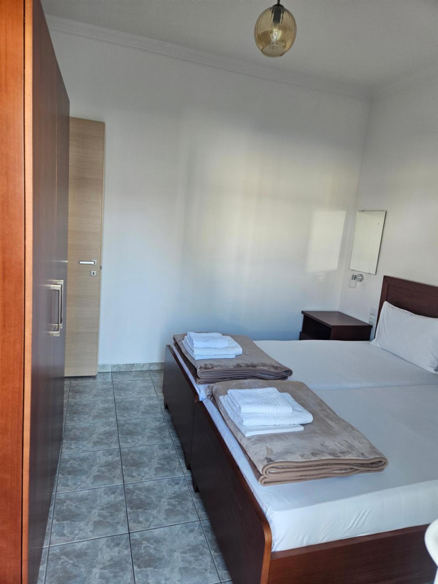 Leonidas Apartments Néa Péramos Pokój zdjęcie