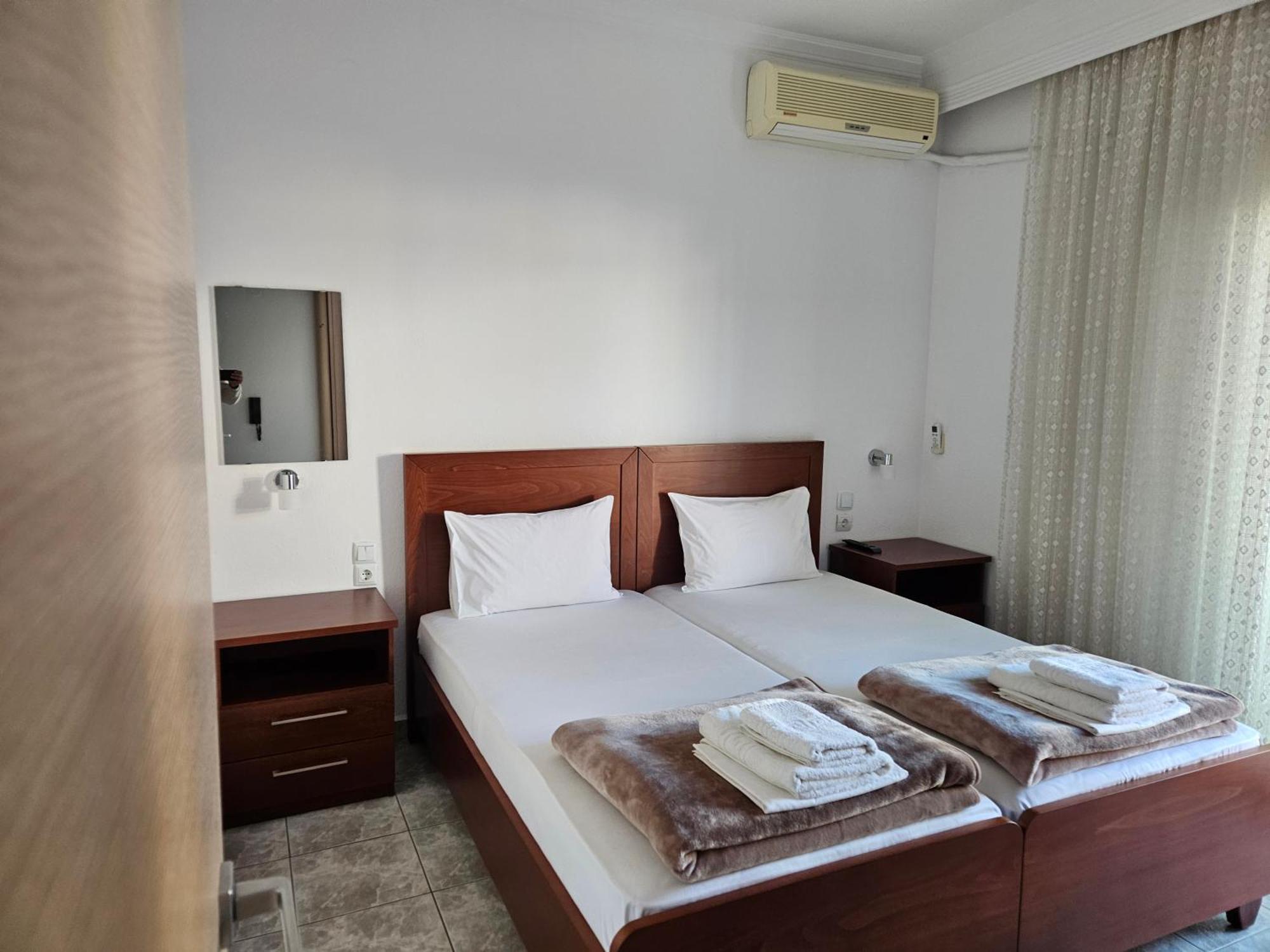 Leonidas Apartments Néa Péramos Pokój zdjęcie