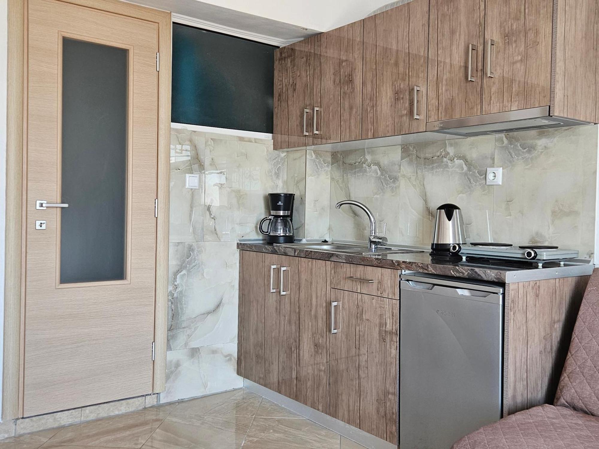 Leonidas Apartments Néa Péramos Zewnętrze zdjęcie